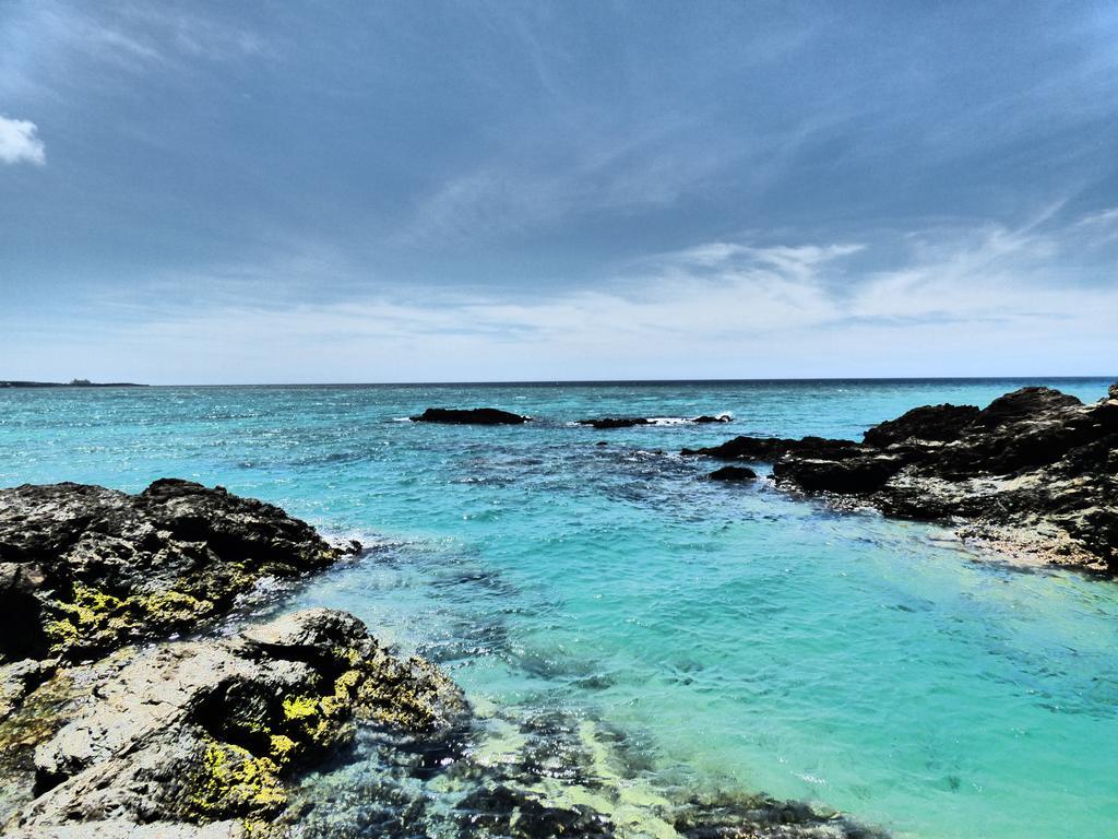 Tropical Surf House Okinawa Onna Exterior foto