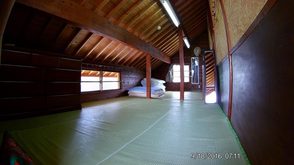 Tropical Surf House Okinawa Onna Exterior foto