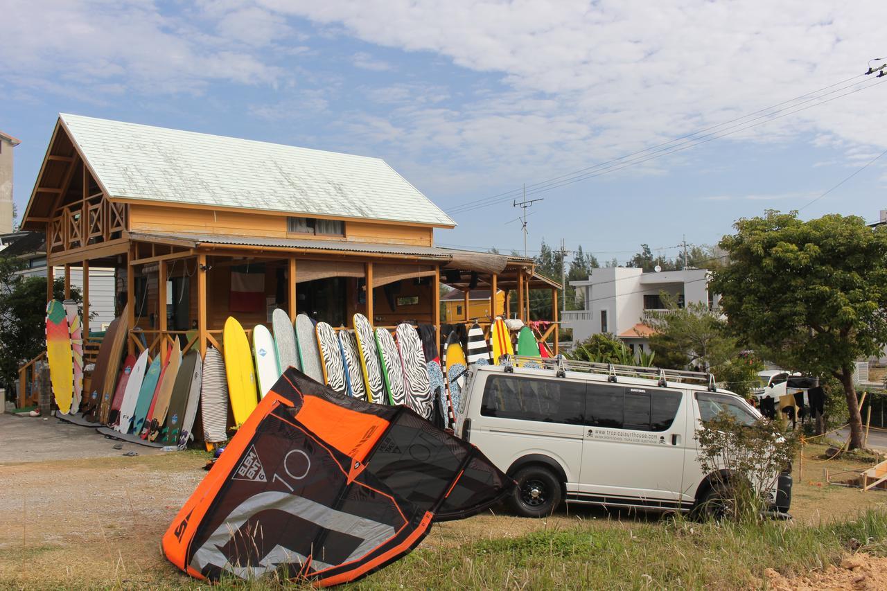 Tropical Surf House Okinawa Onna Exterior foto