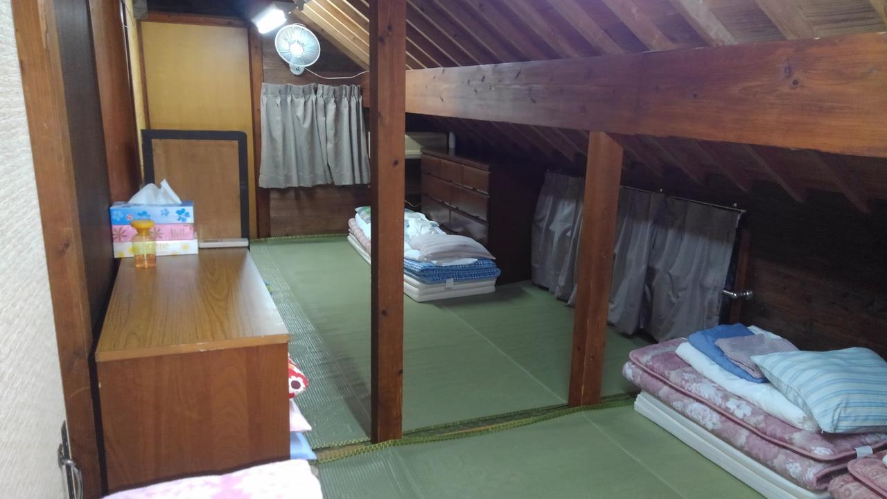 Tropical Surf House Okinawa Onna Exterior foto