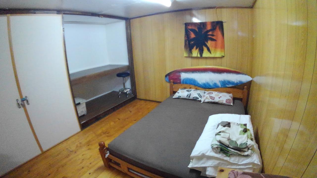 Tropical Surf House Okinawa Onna Exterior foto