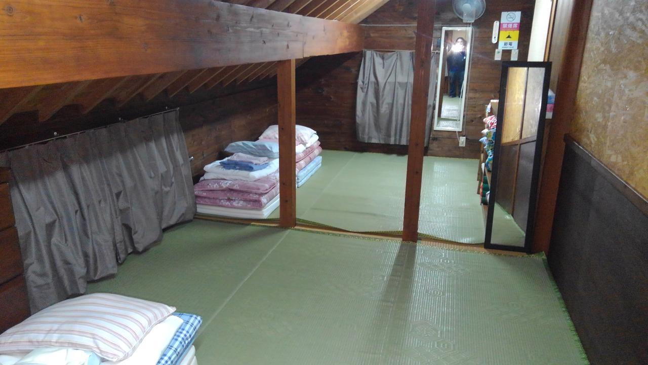 Tropical Surf House Okinawa Onna Exterior foto